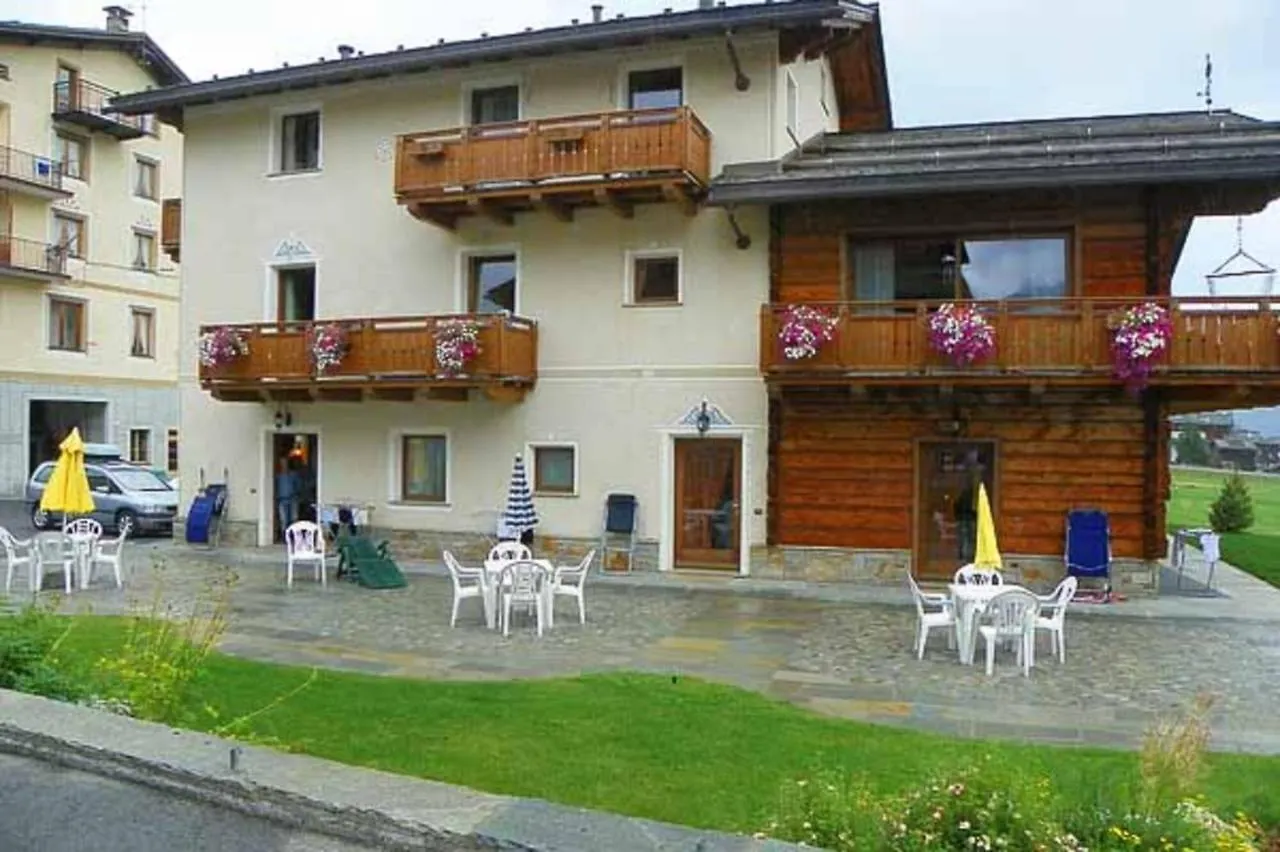 Alice Bait Giobbe Apartment Livigno Italy